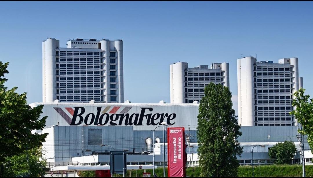 M2Bo Dossetti 27 - Fiera Leilighet Bologna Eksteriør bilde
